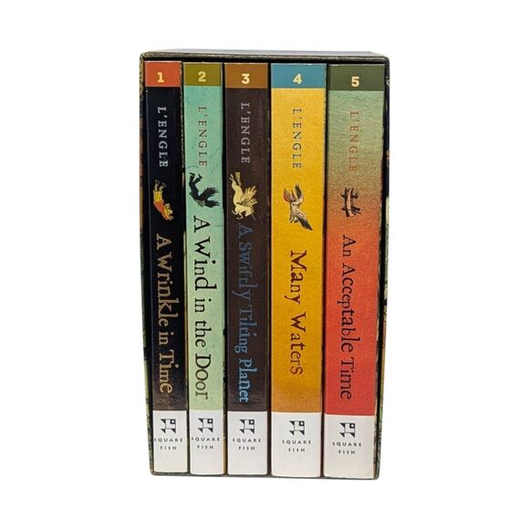 2007 Wrinkle in Time Quintet Box Set: Madeleine L'Engle 5-Book Collection - Picture 2 of 9